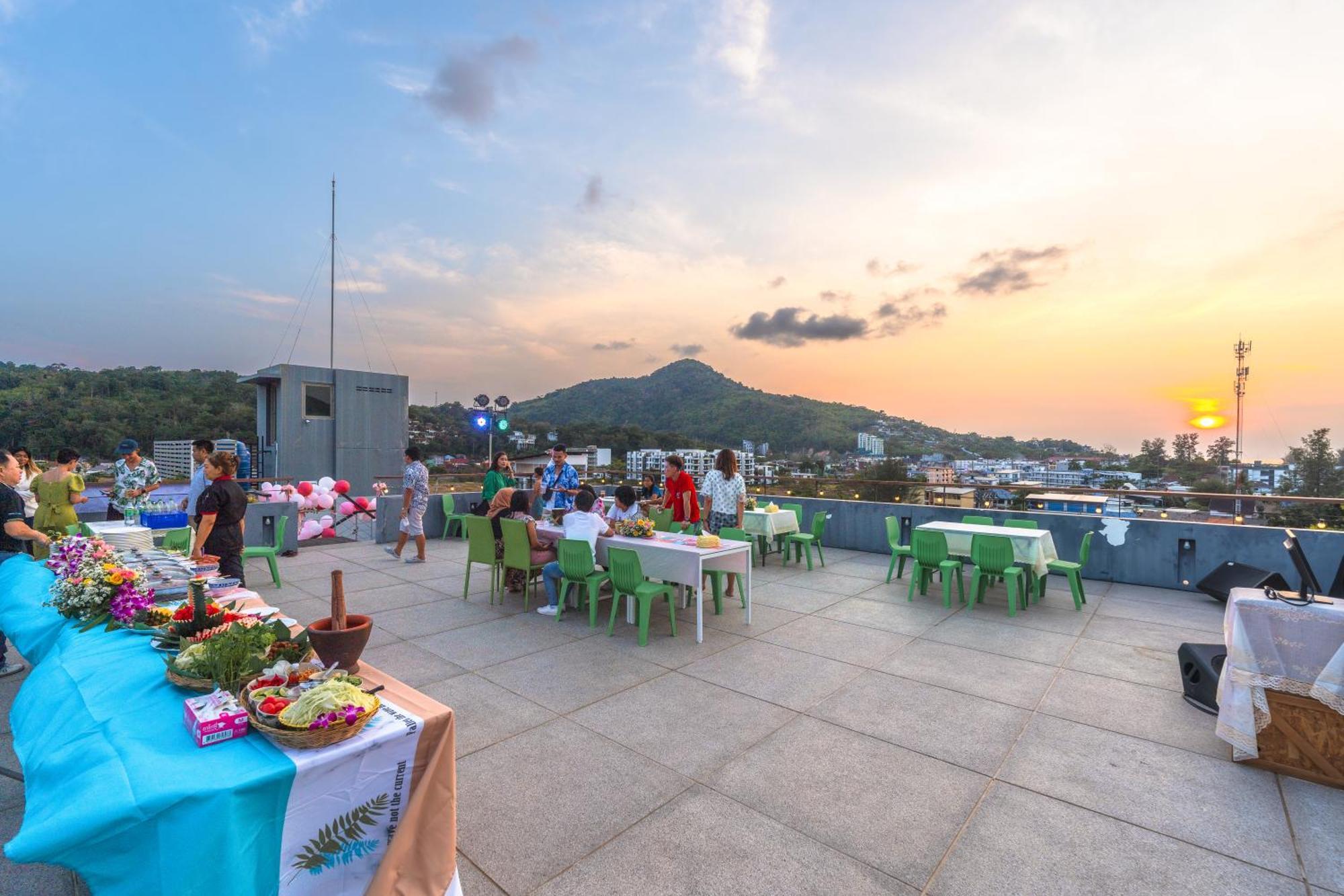 G1 Touch Blue Sky Hotel Bãi biển Kamala Ngoại thất bức ảnh